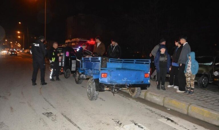 otomobil-park-halindeki-patpata-carpti-2-yarali-DdwPTQuT.jpg