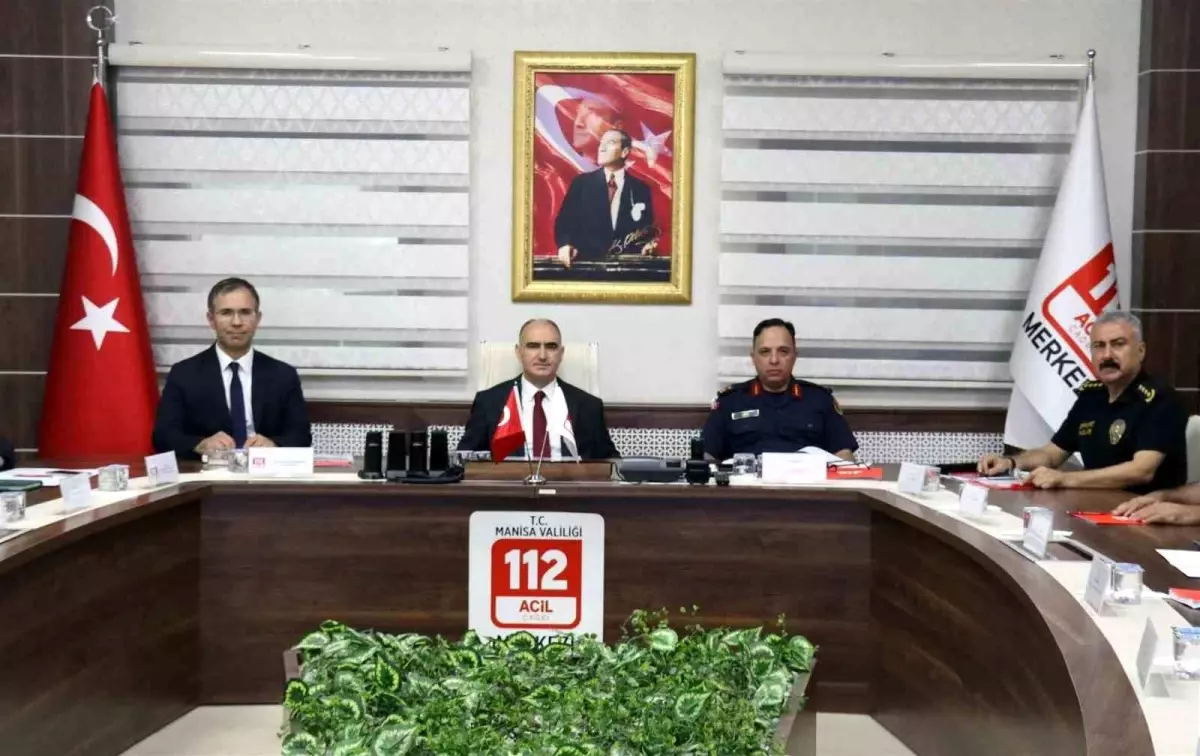 manisa 112 acil cagri merkezine gelen cagrilarin yuzde 57si asilsiz dS4SwXKC