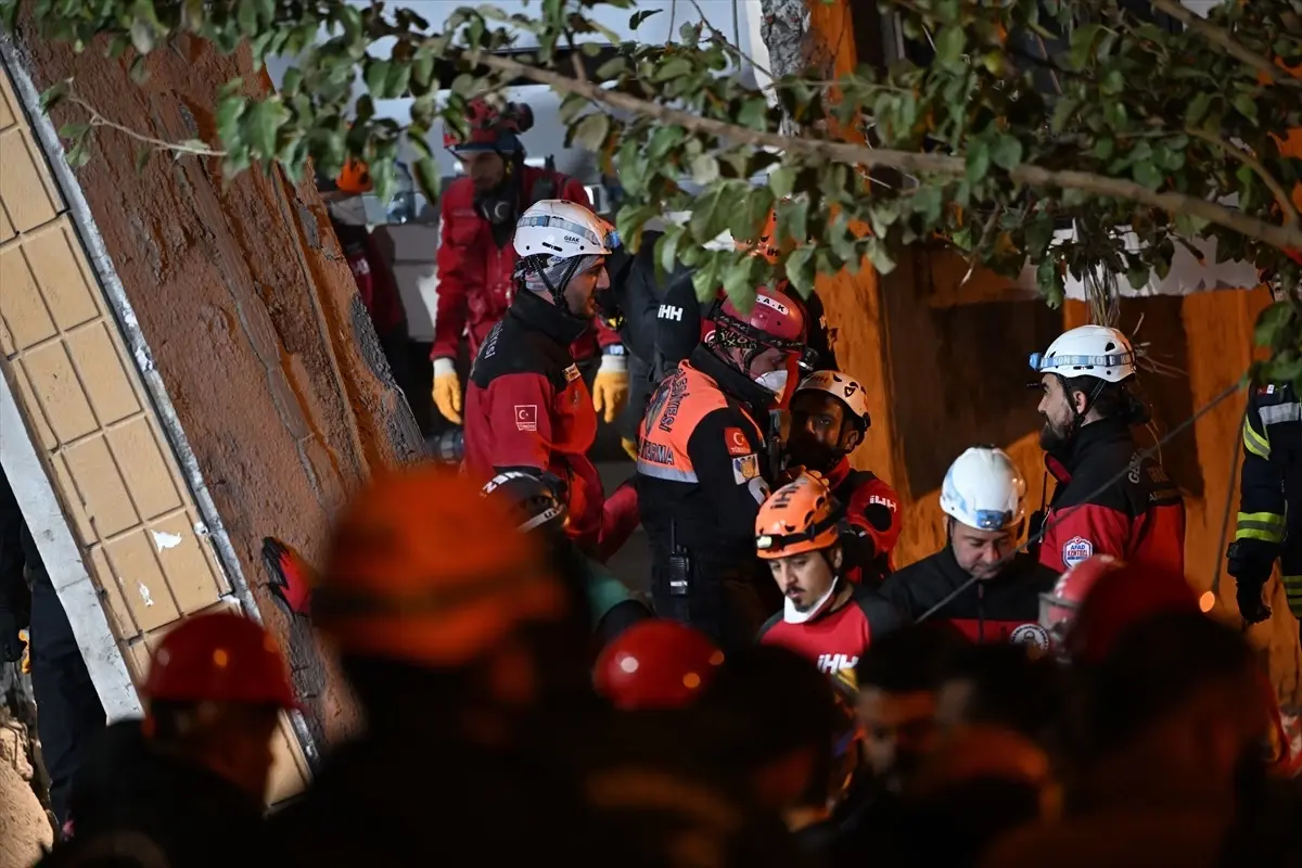 gebzede coken binada inceleme basladi kDiT7cvh.jpg