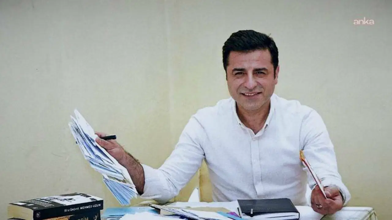 sosyalistlerden demirtas karari icin ortak cagri siyasi iktidar ihlal kararlarina direnmekten vazgecmeli 4m7AMtDJ.jpg
