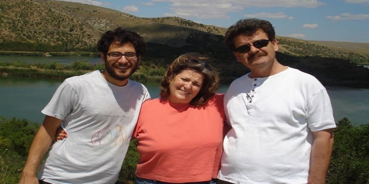 Yok olan bir aile bitmeyen adalet arayışı! Onur Yaser Can davasının 15. yılında neler oluyor?