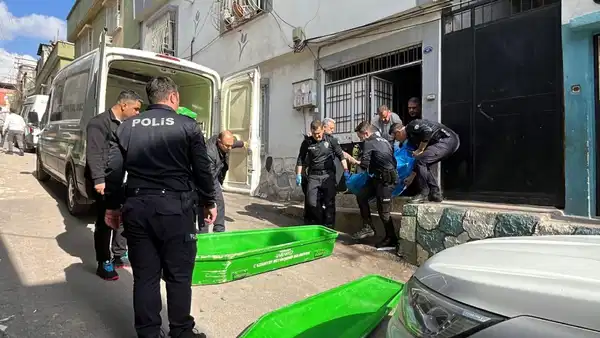 cin-ali-olarak-biliniyordu-sosyal-medya-fenomeni-14-yasindaki-kizi-tarafindan-olduruldu-zlOtOkum