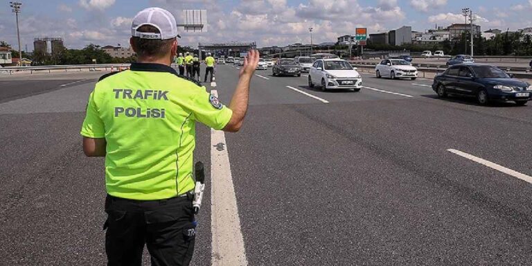 istanbulda-bazi-yollar-trafige-kapatilacak-FkfRvHEs