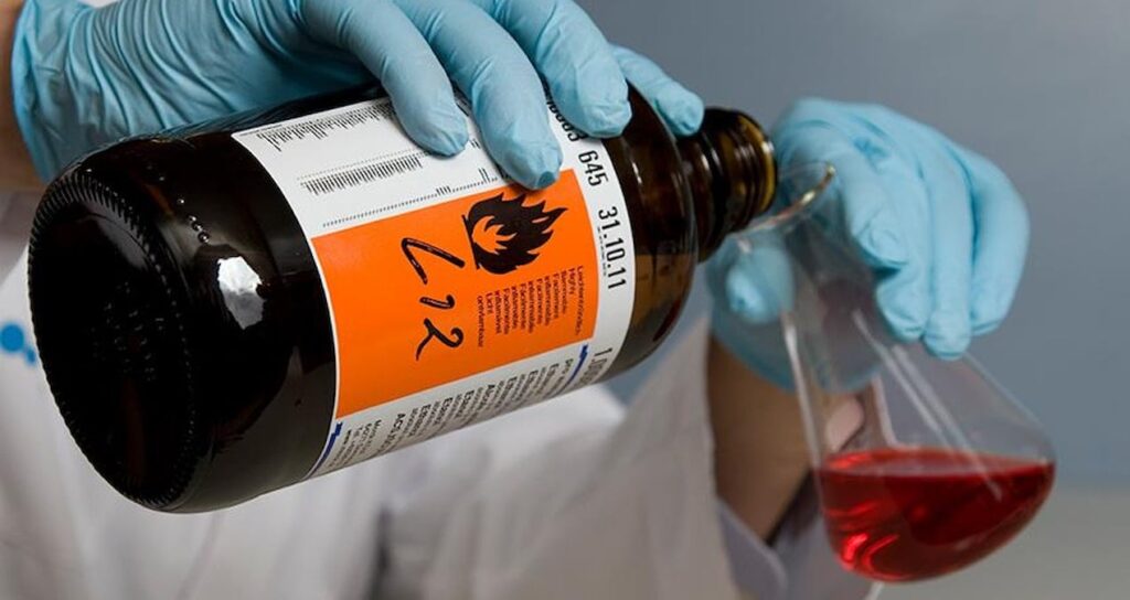 kontrolsuz-kimyasallarda-buyuk-tehdit-PMy7hjuL