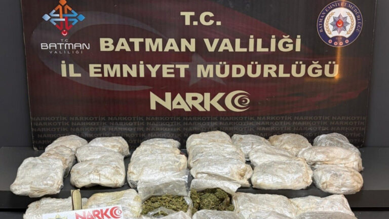 batmanda-20-kilogram-uyusturucu-ele-gecirildi-c4PGUIJP