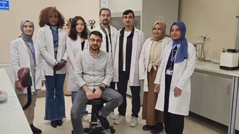 etuden-kanser-tedavisinde-cigir-acacak-proje-yeni-nesil-biyolojik-aktif-molekuller-gelistiriliyor-HNx5uxbN