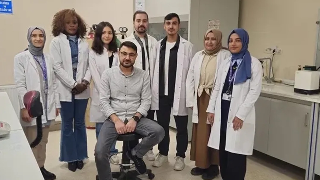 etuden-kanser-tedavisinde-cigir-acacak-proje-yeni-nesil-biyolojik-aktif-molekuller-gelistiriliyor-HNx5uxbN