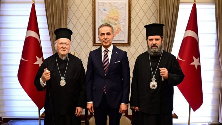 fener-rum-patrigi-bartholomeos-nevsehirde-iki-kilisede-ayin-yapacak-GrsGlDvb