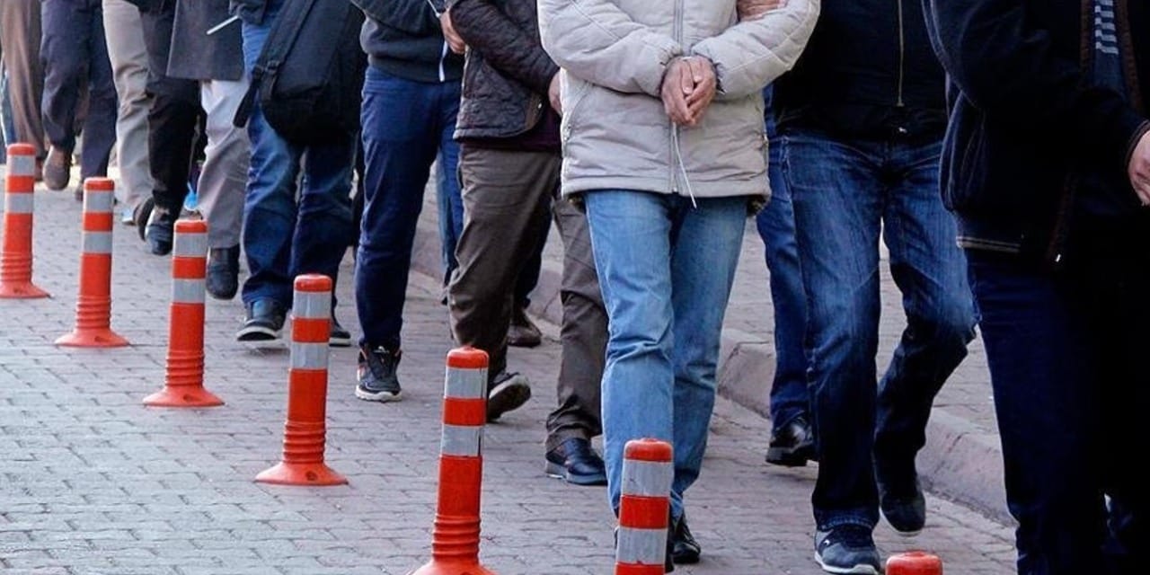 Hatay’da Dron Destekli Operasyonda 37 Düzensiz Göçmen Yakalandı