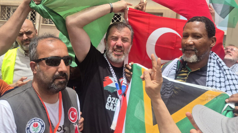 nelson-mandelanin-torunu-mandla-mandeladan-gazze-filosuna-destek-sesimizi-susturamazlar-IQKpOQGe