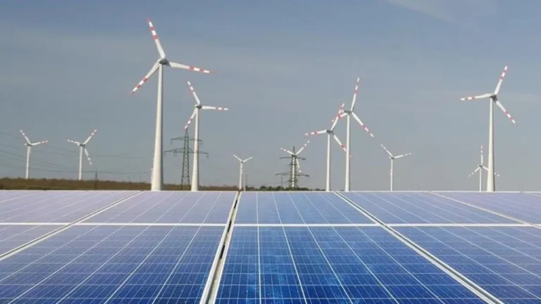 ruzgar-ve-gunes-kaynakli-kuresel-elektrik-uretimi-ilk-kez-gazi-geride-birakti-XO3Yl5rm