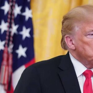 Yeni savaşların önüne geçecek tasarı Senato’dan geçince Trump sosyal medyada öfke kustu